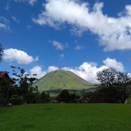 Alamanda Lokon Resort Tomohon Extérieur photo