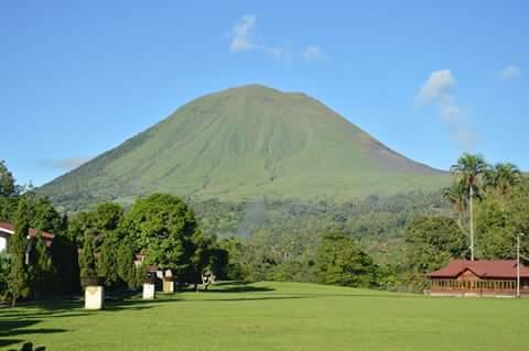 Alamanda Lokon Resort Tomohon Extérieur photo