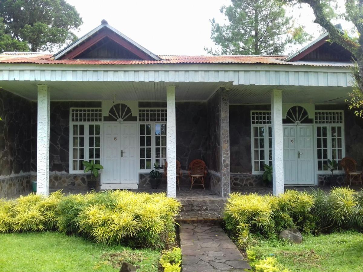 Alamanda Lokon Resort Tomohon Extérieur photo